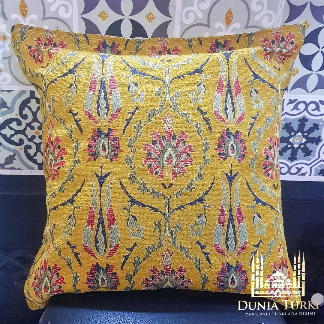 Pillow Model 2