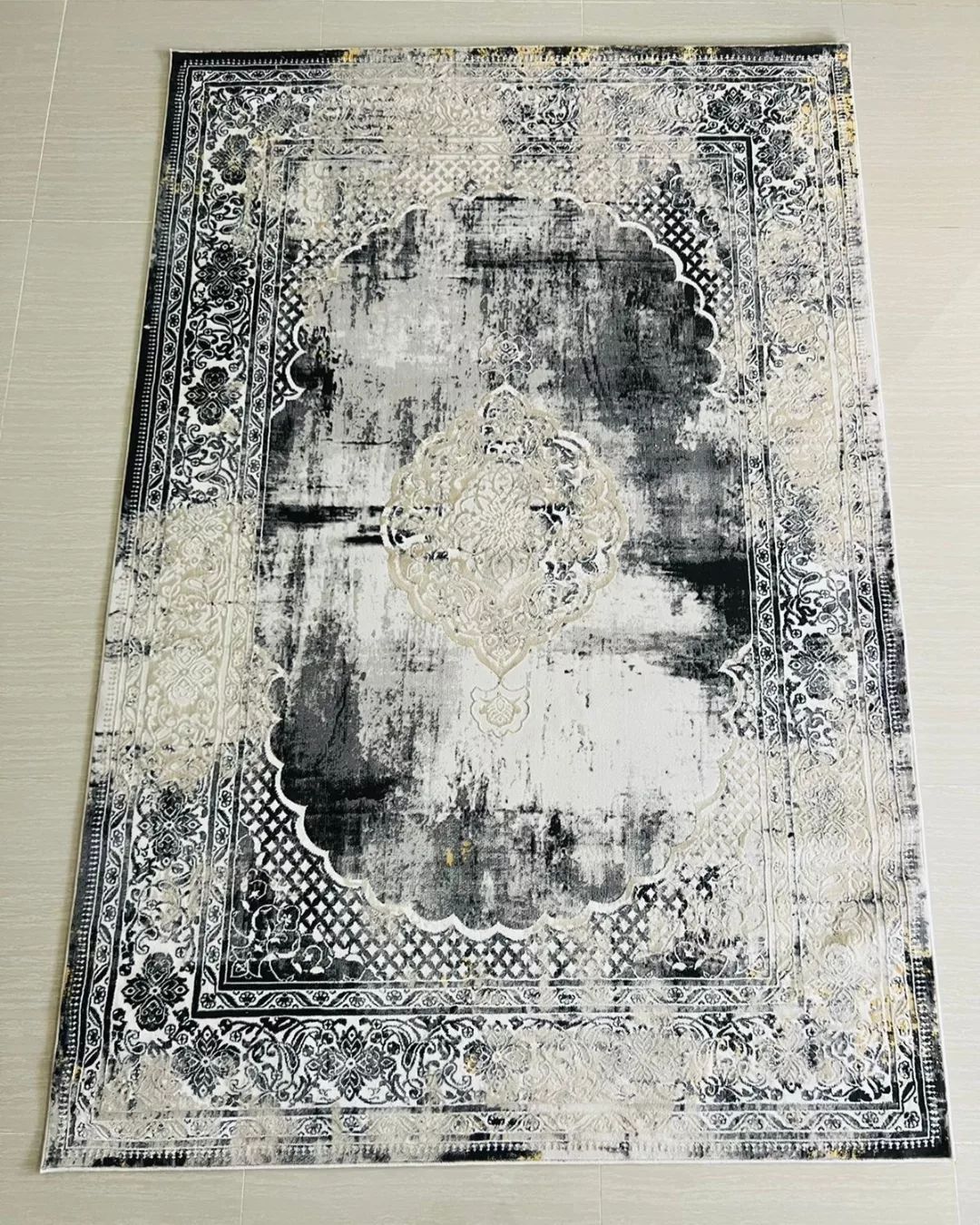 Rug Model 12